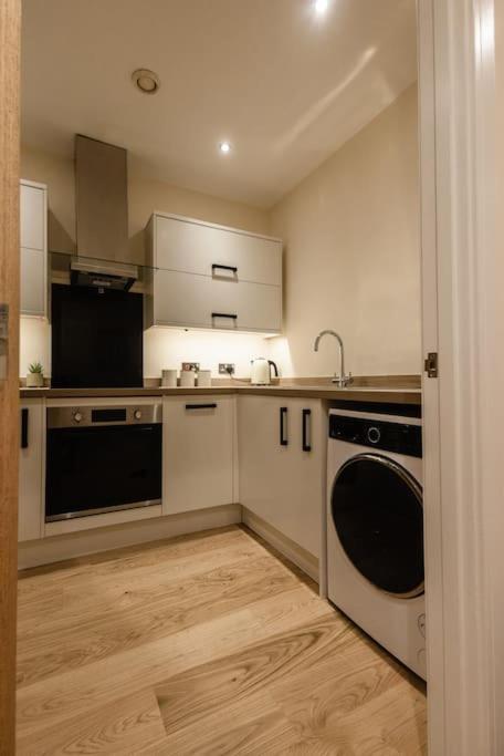 Апартаменти Ocean - 2 Bed Flat Sleeps 6 With Gym Access Саутгемптон Екстер'єр фото